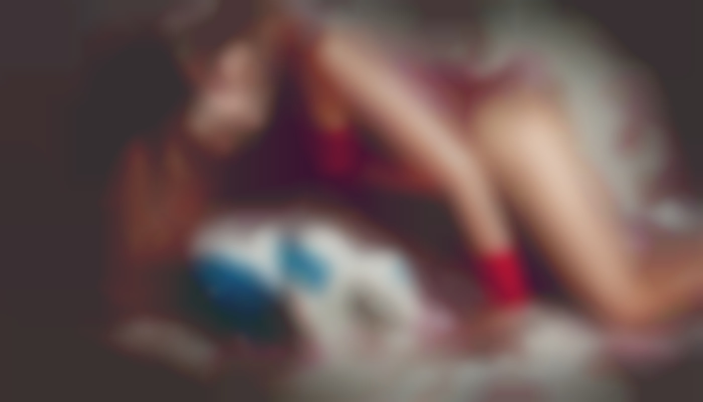 Maximizing Earnings: Strategic Content Placement For Dominatrix Profiles?